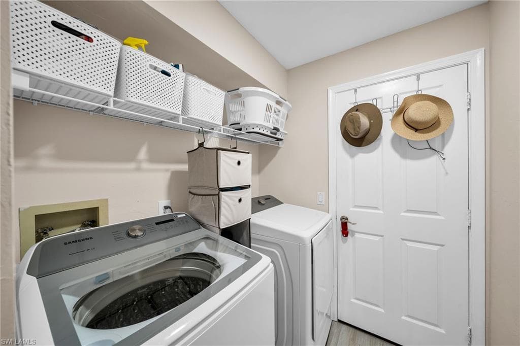 15069 Cloverdale DR, FORT MYERS FL 33919-26