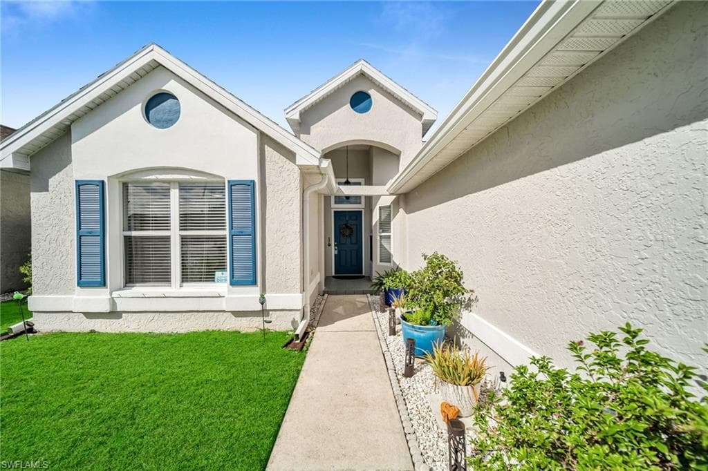 15069 Cloverdale DR, FORT MYERS FL 33919-2