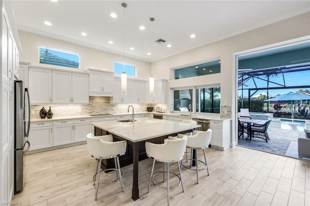 5715 Clarendon DR-7