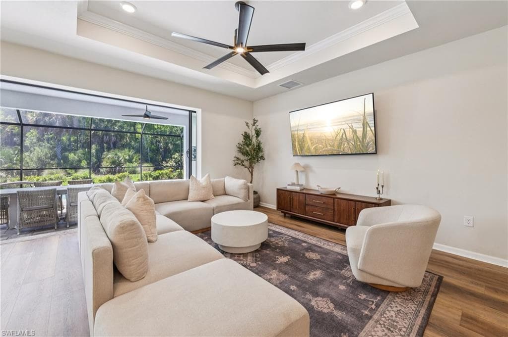 10395 Ventana LN-9