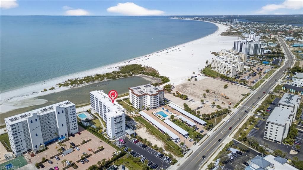 7000 Estero BLVD 100-11