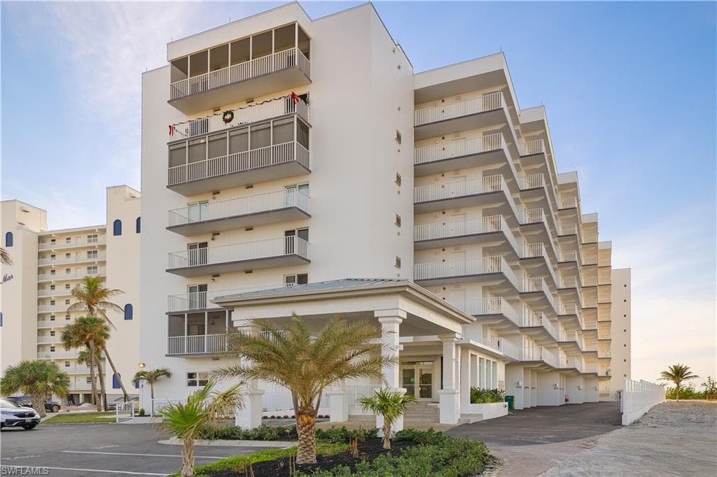 7000 Estero BLVD 100-8
