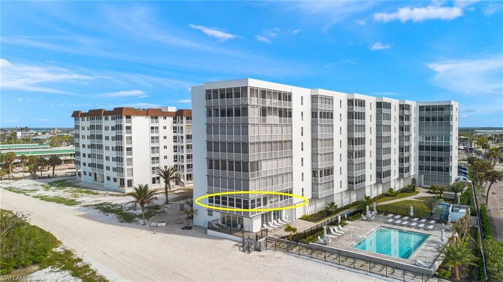 7000 Estero BLVD 100-9