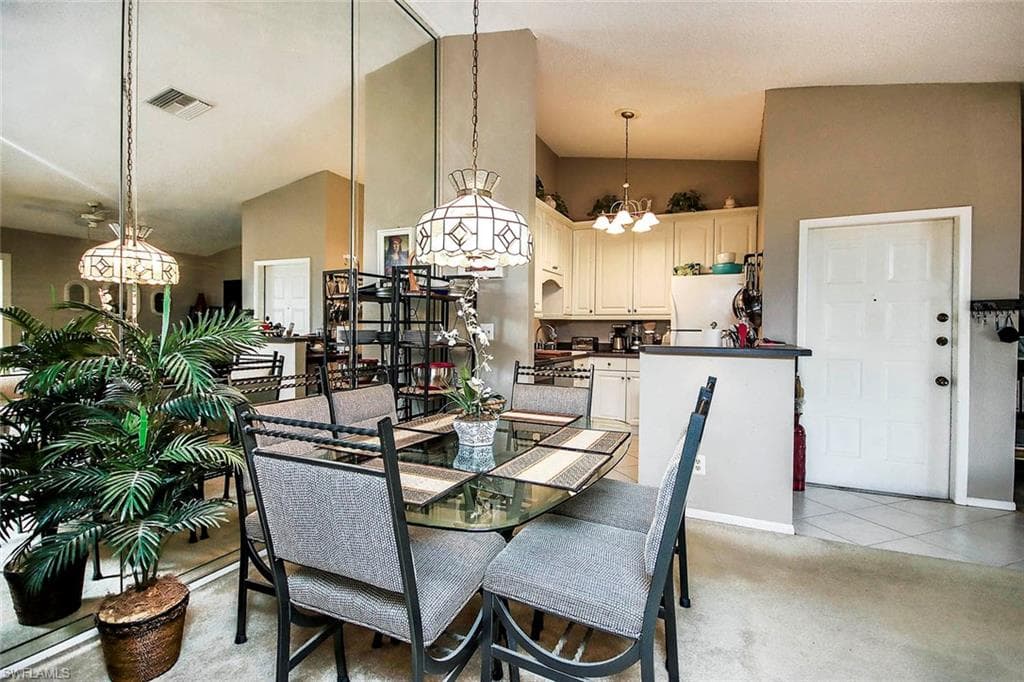 8121 S Woods CIR Unit 5-4
