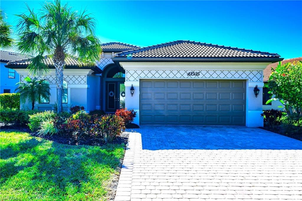 10505 Valencia Lakes DR-1