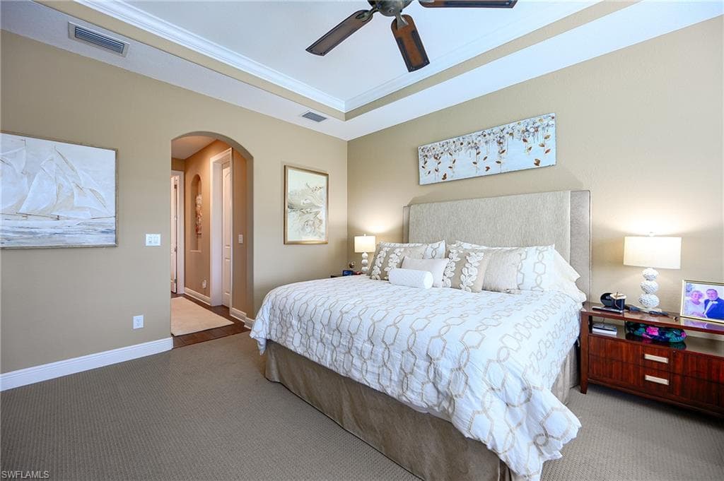 10505 Valencia Lakes DR-19