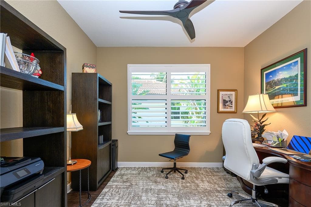 10505 Valencia Lakes DR-23