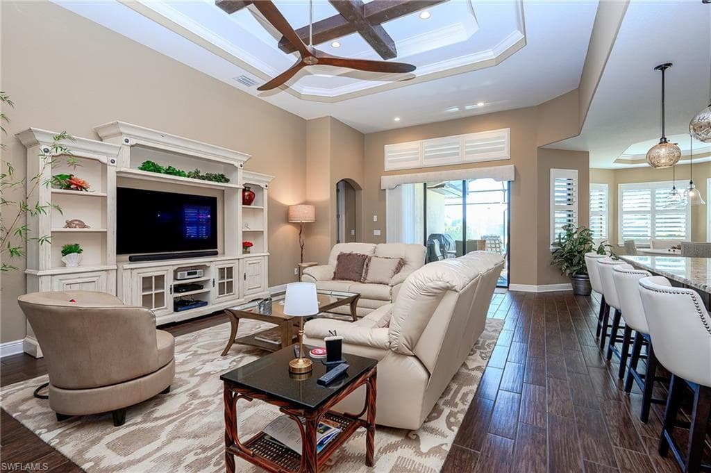 10505 Valencia Lakes DR-9