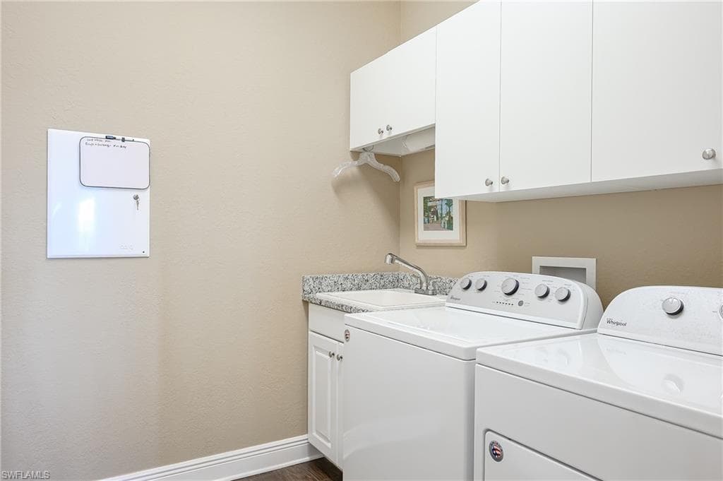 10505 Valencia Lakes DR-32