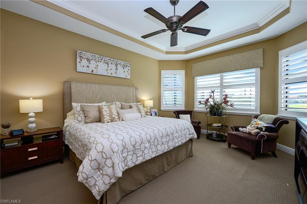 10505 Valencia Lakes DR-18