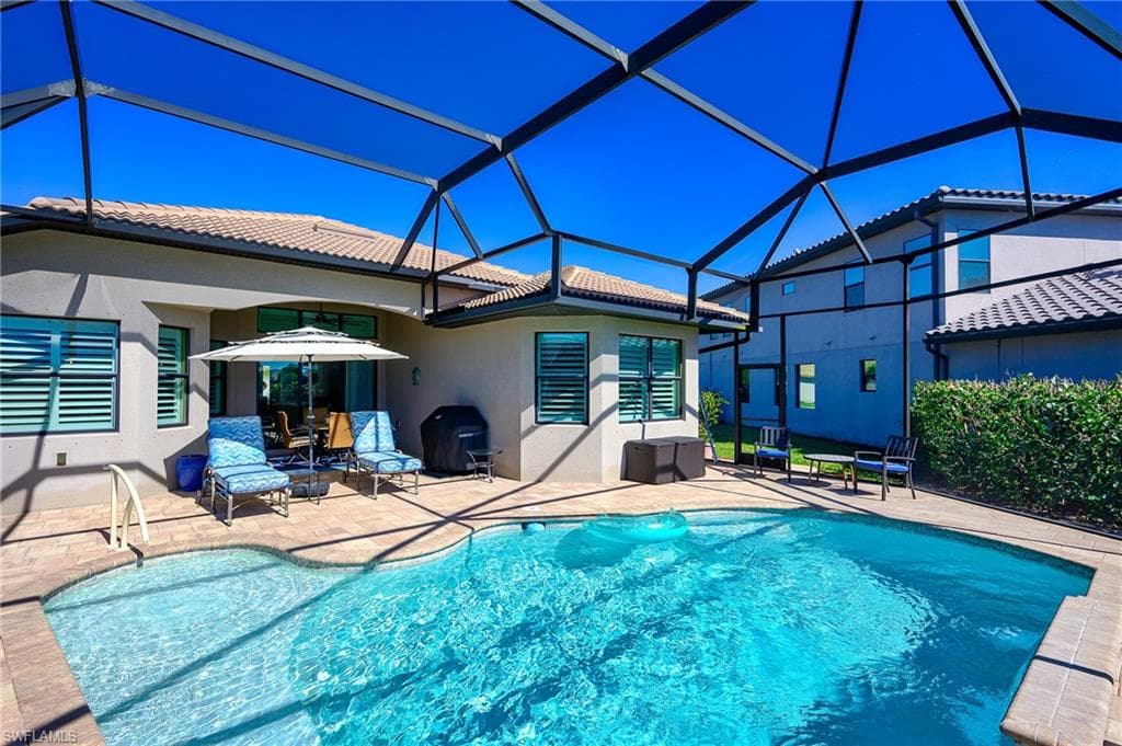 10505 Valencia Lakes DR-39