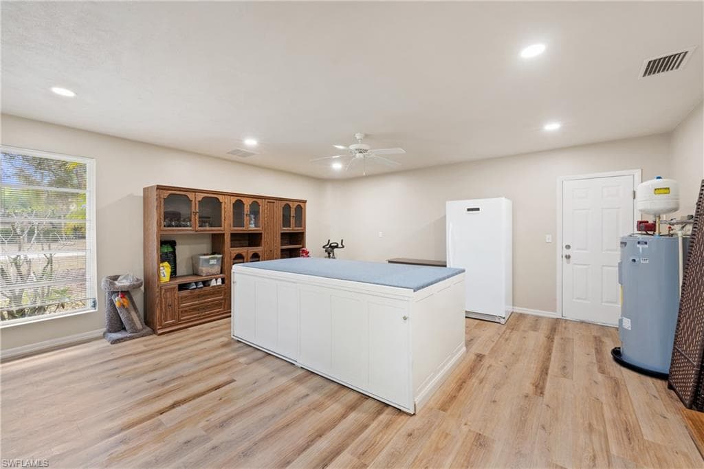 234 Duncan LN-23