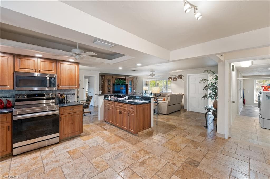 234 Duncan LN-9