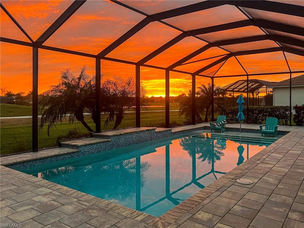 18702 Lake Hammock DR, NAPLES FL 34114-1