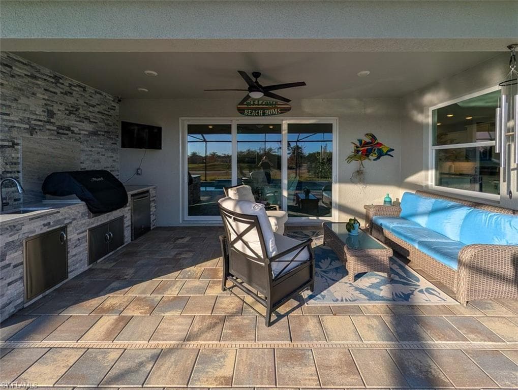 18702 Lake Hammock DR, NAPLES FL 34114-27