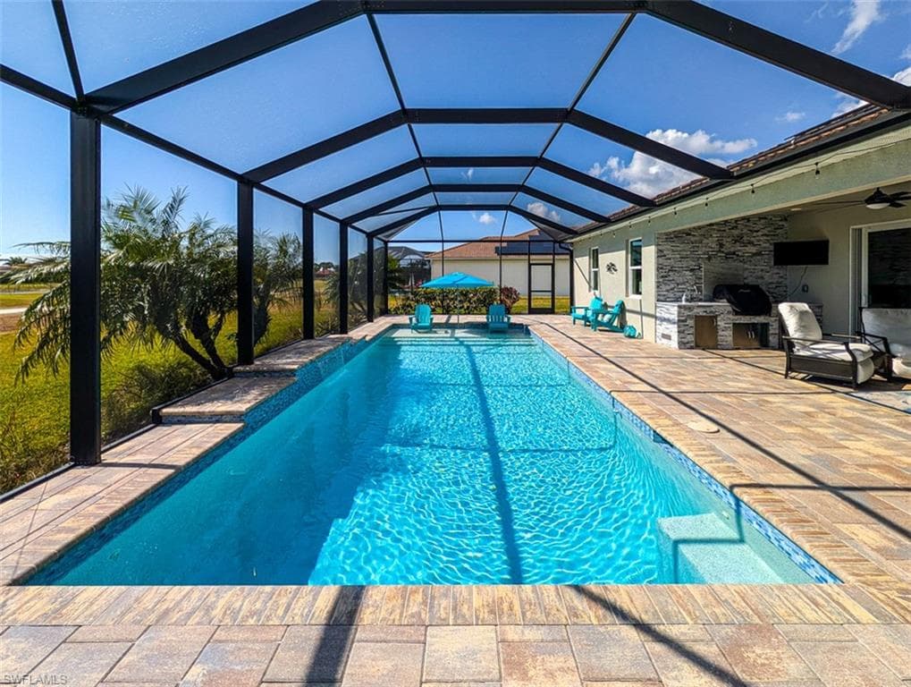 18702 Lake Hammock DR, NAPLES FL 34114-19