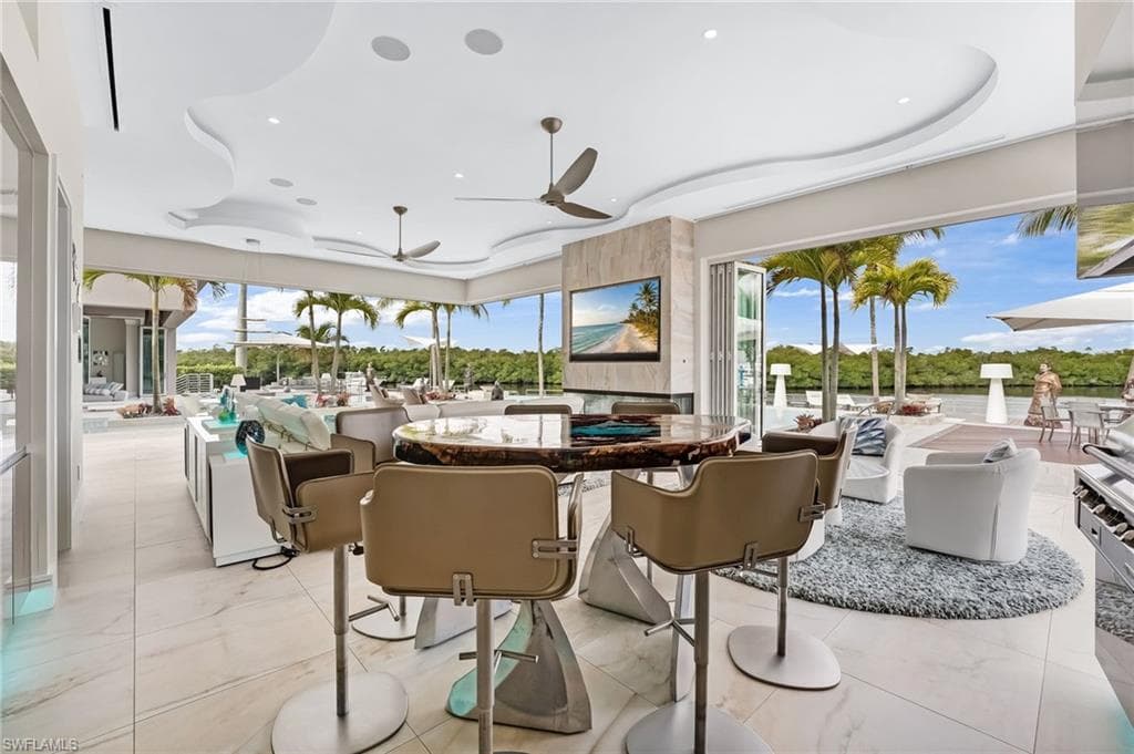 103 Montrose DR, FORT MYERS FL 33919-16