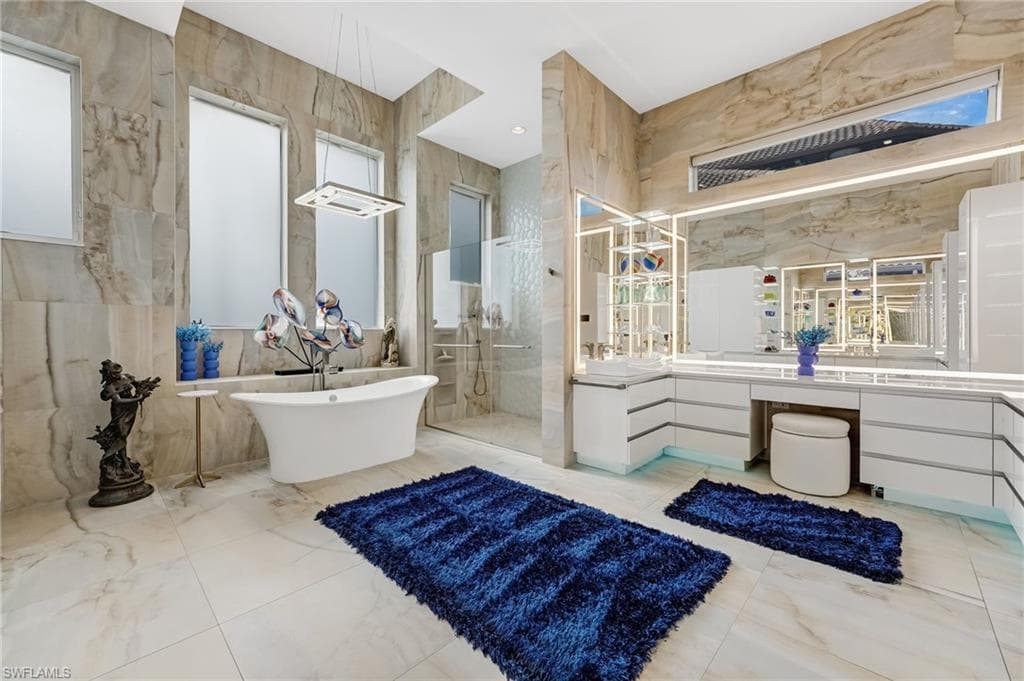 103 Montrose DR, FORT MYERS FL 33919-35