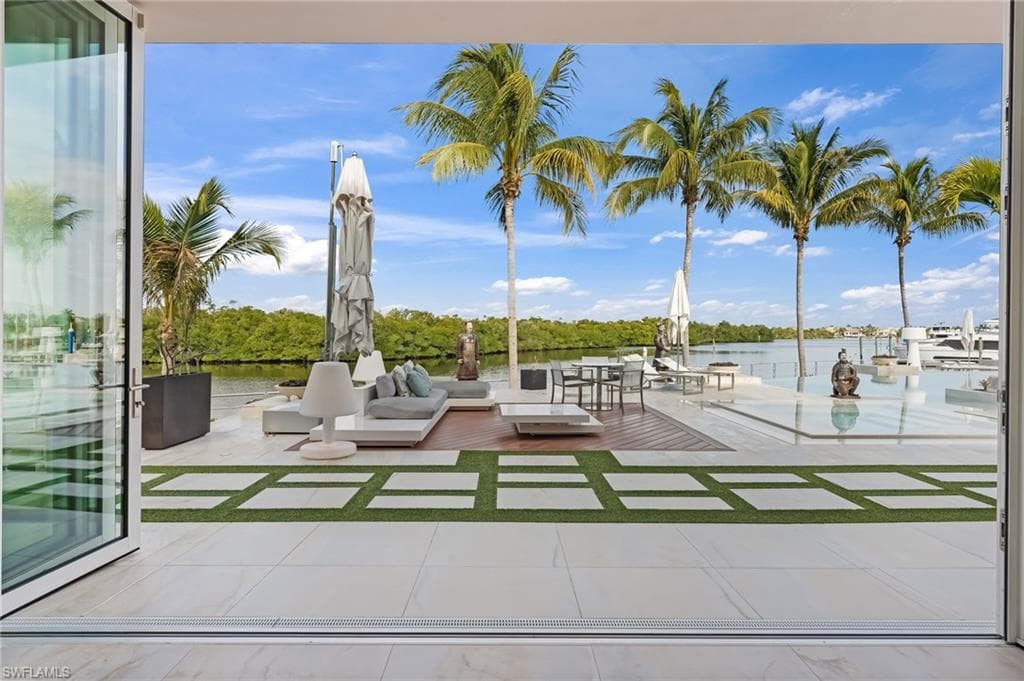 103 Montrose DR, FORT MYERS FL 33919-40