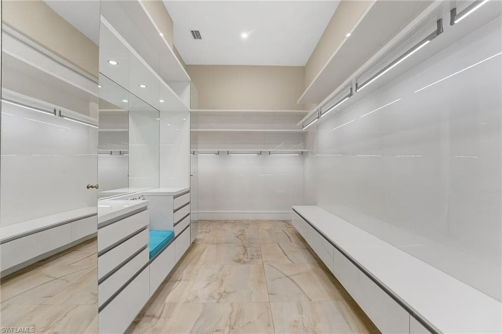 103 Montrose DR, FORT MYERS FL 33919-36