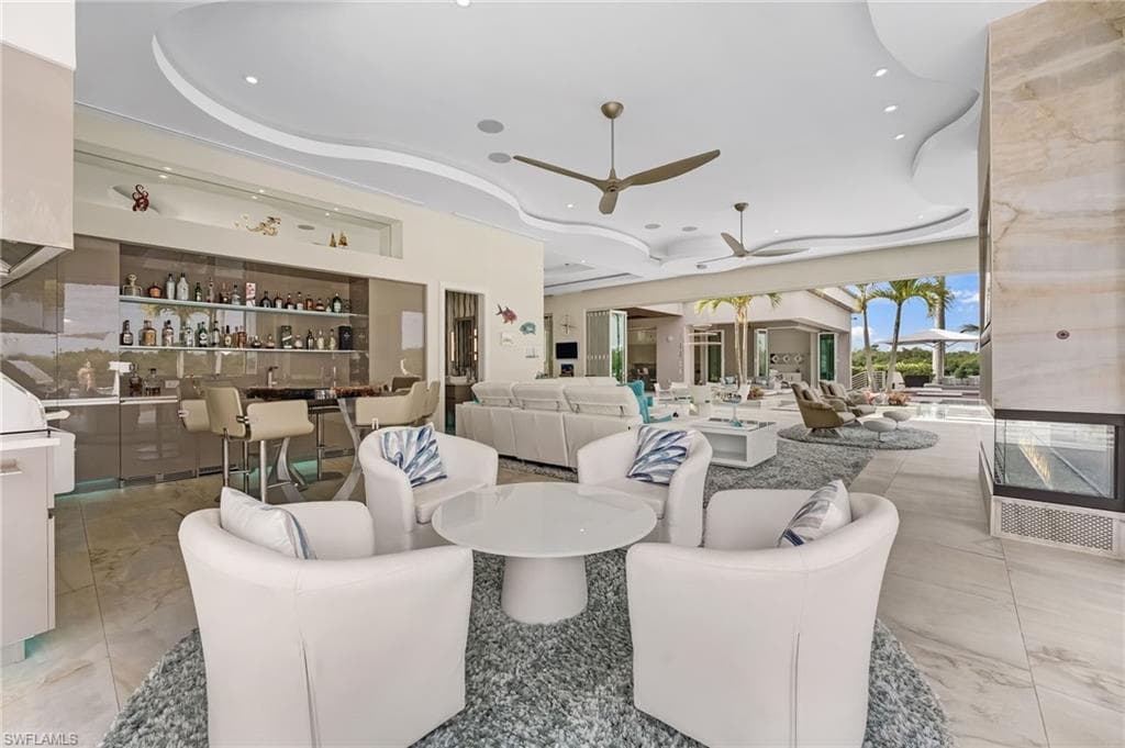 103 Montrose DR, FORT MYERS FL 33919-18