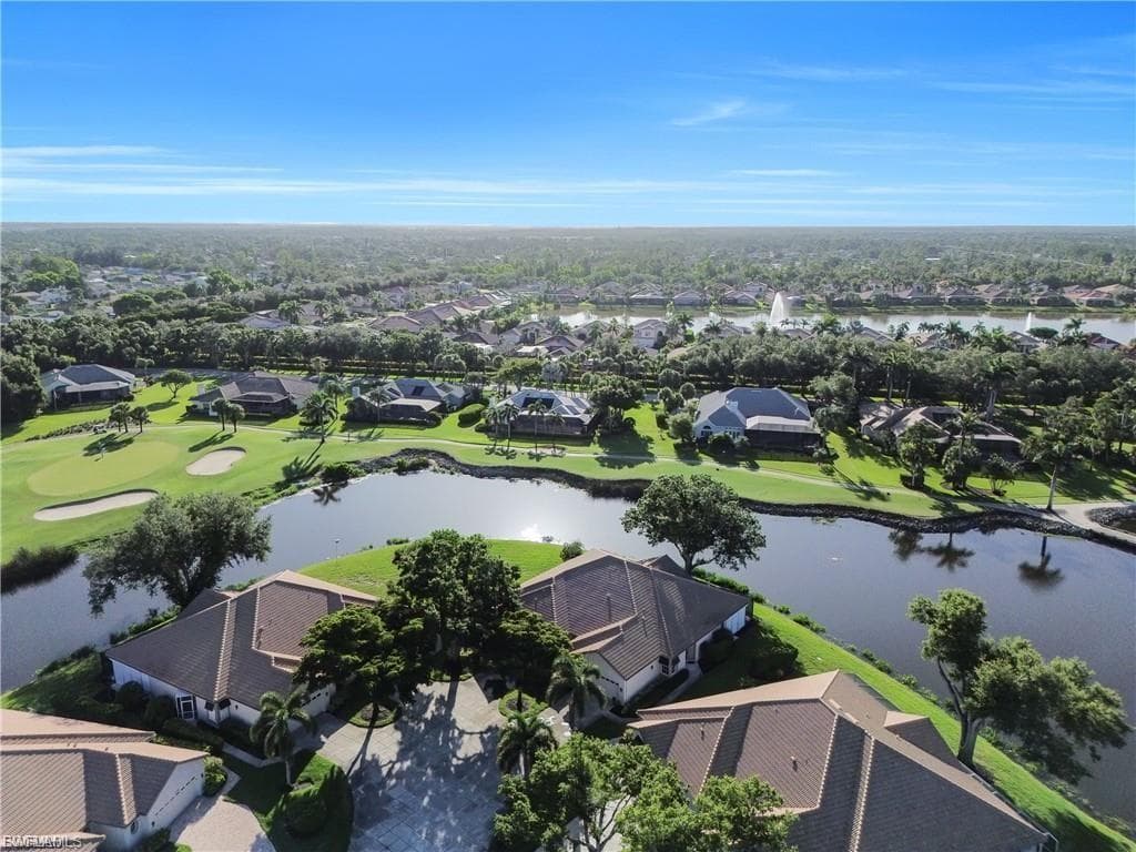 8601 Fairway Bend DR-35