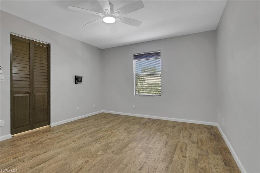 28025 Oak LN-18