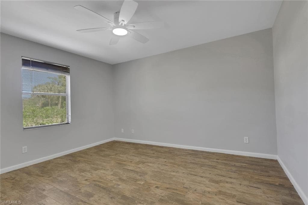 28025 Oak LN-20