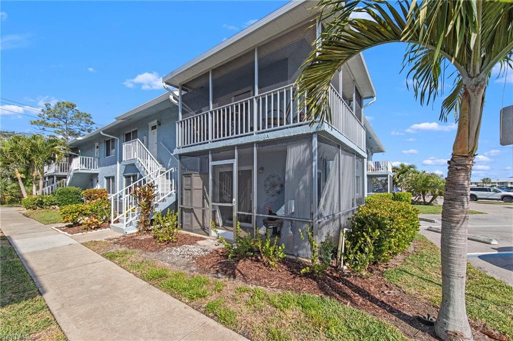 256 Palm DR 1-3