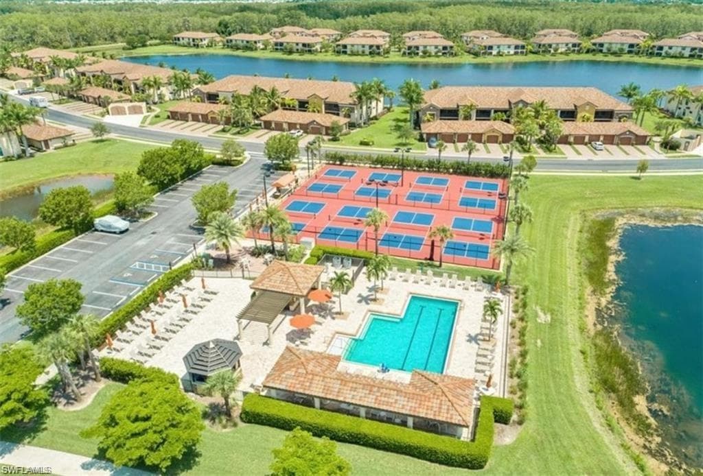 9517 Avellino WAY 2221-32