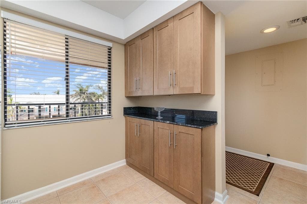 21490 Bay Village DR # 261, FORT MYERS BEACH FL 33931-11