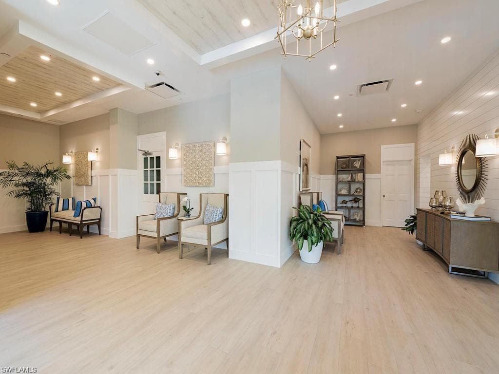 5501 Heron Pt DR 201-22