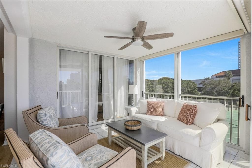 5501 Heron Pt DR 201-5