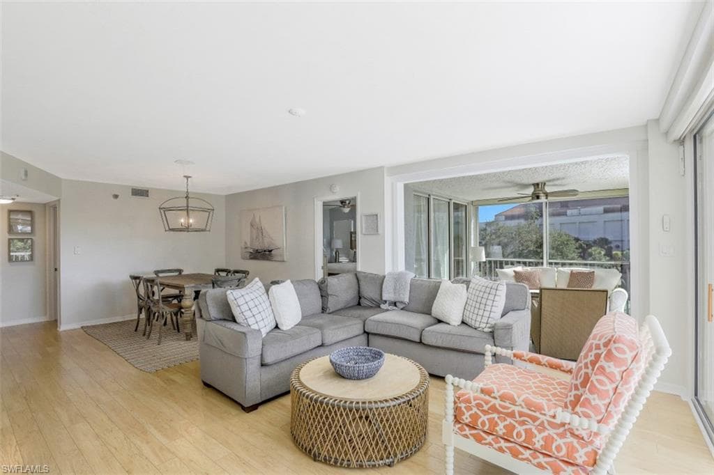 5501 Heron Pt DR 201-4