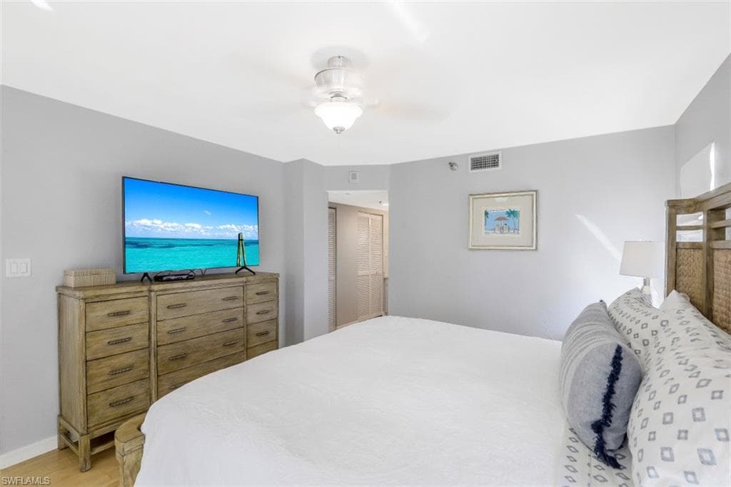 5501 Heron Pt DR 201-14