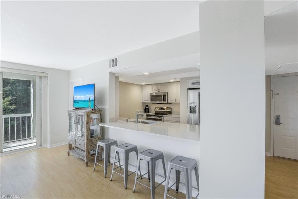 5501 Heron Pt DR 201-7