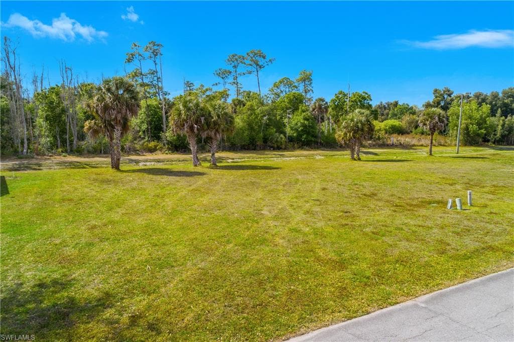 4017 Skyway DR, NAPLES FL 34112-1