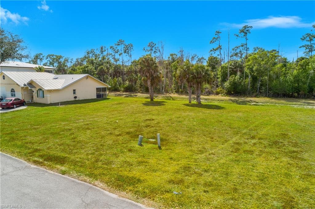 4017 Skyway DR, NAPLES FL 34112-2