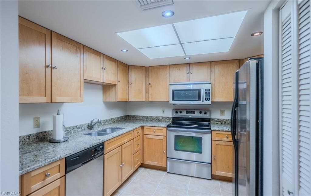 3160 Seasons WAY 709-7