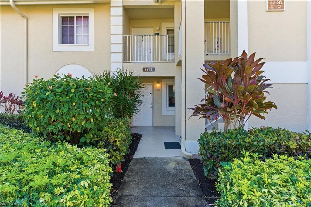 7736 Jewel LN # W103, NAPLES FL 34109-2