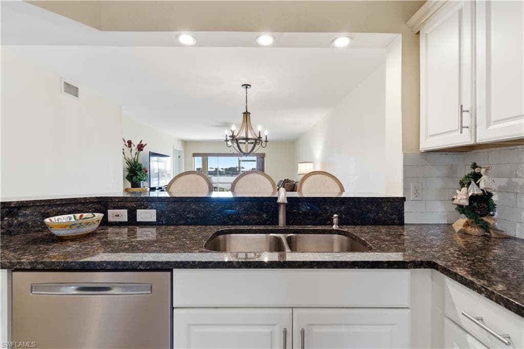 7736 Jewel LN # W103, NAPLES FL 34109-10