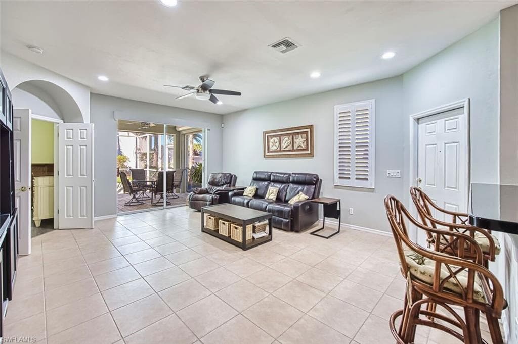 13600 Gulf Breeze ST-9