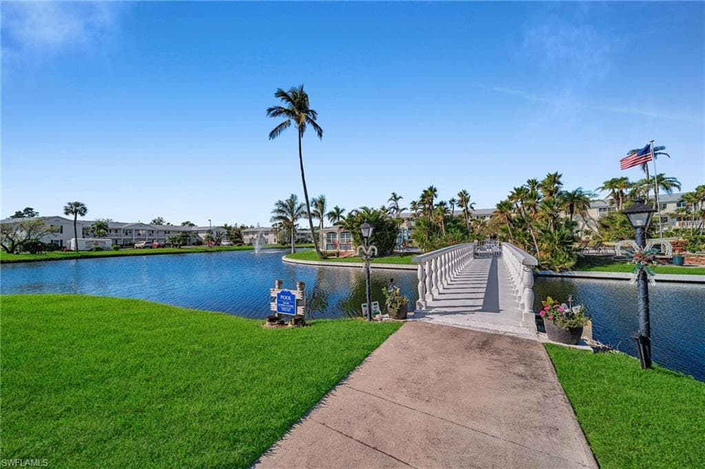 13540 Stratford Place CIR 202-23