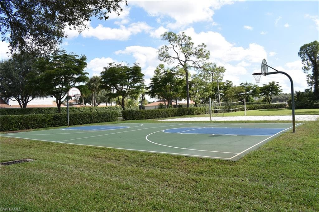 354 Dover PL # 104, NAPLES FL 34104-26