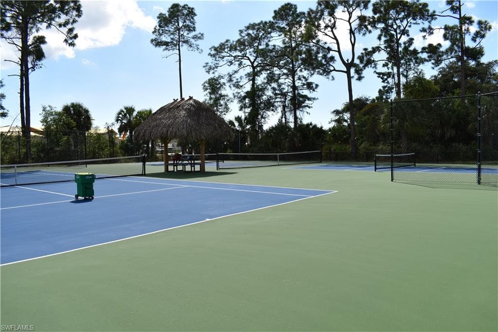 354 Dover PL # 104, NAPLES FL 34104-25