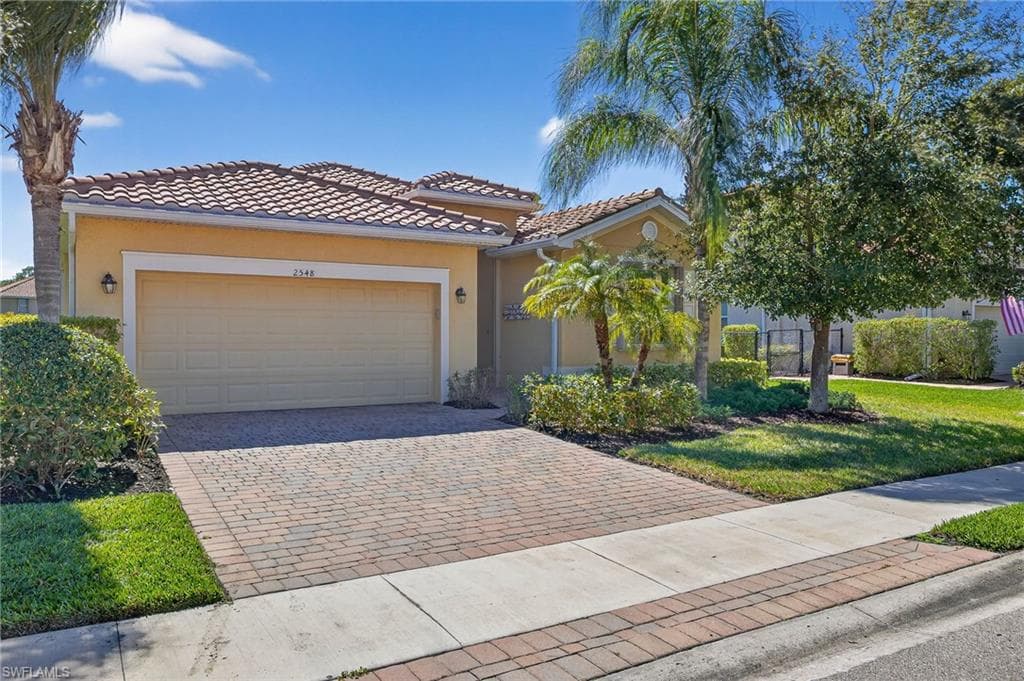 2548 Caslotti WAY-1