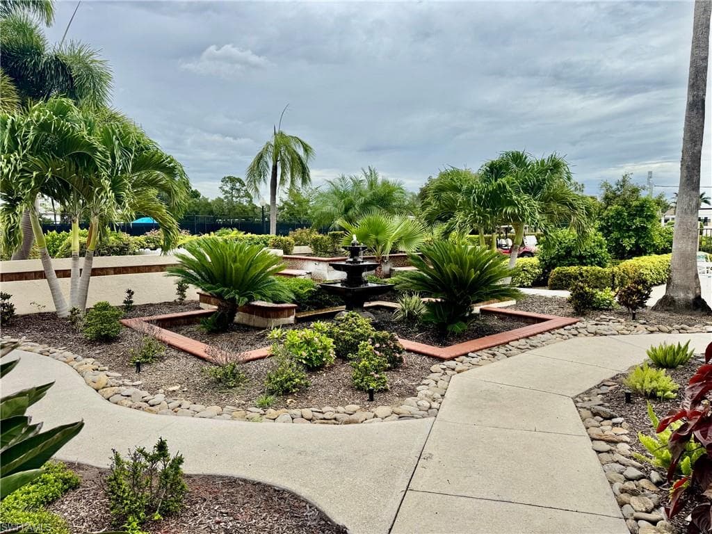 1724 Pine Valley DR 308-31