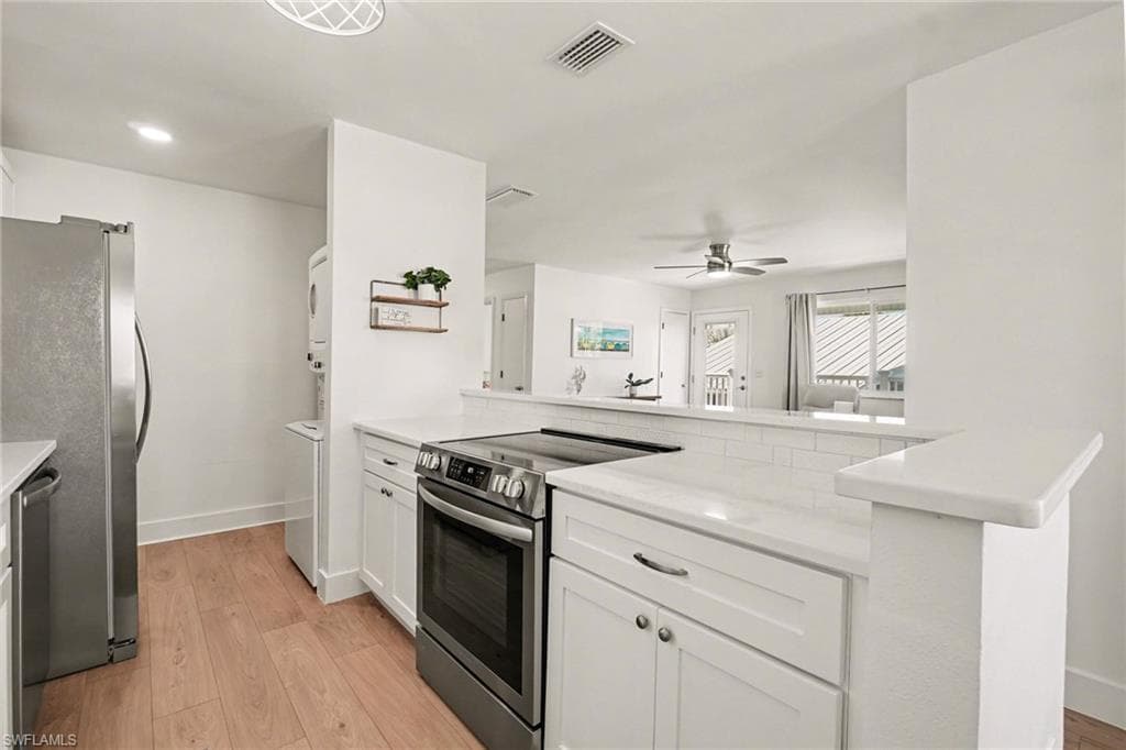 942 Prescott ST-13
