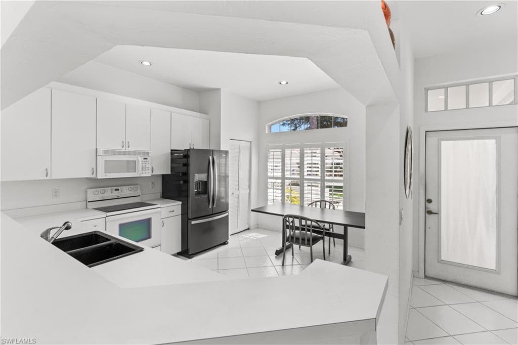 12739 Devonshire Lakes CIR-15