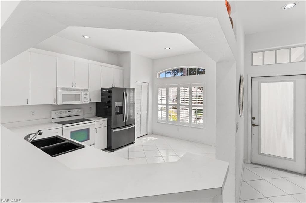 12739 Devonshire Lakes CIR-14
